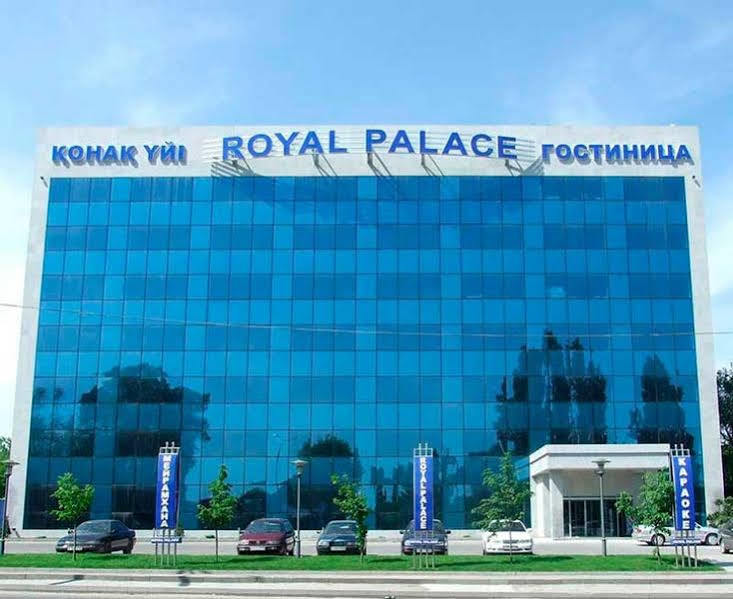 Royal Petrol Hotel Almaty Exterior photo